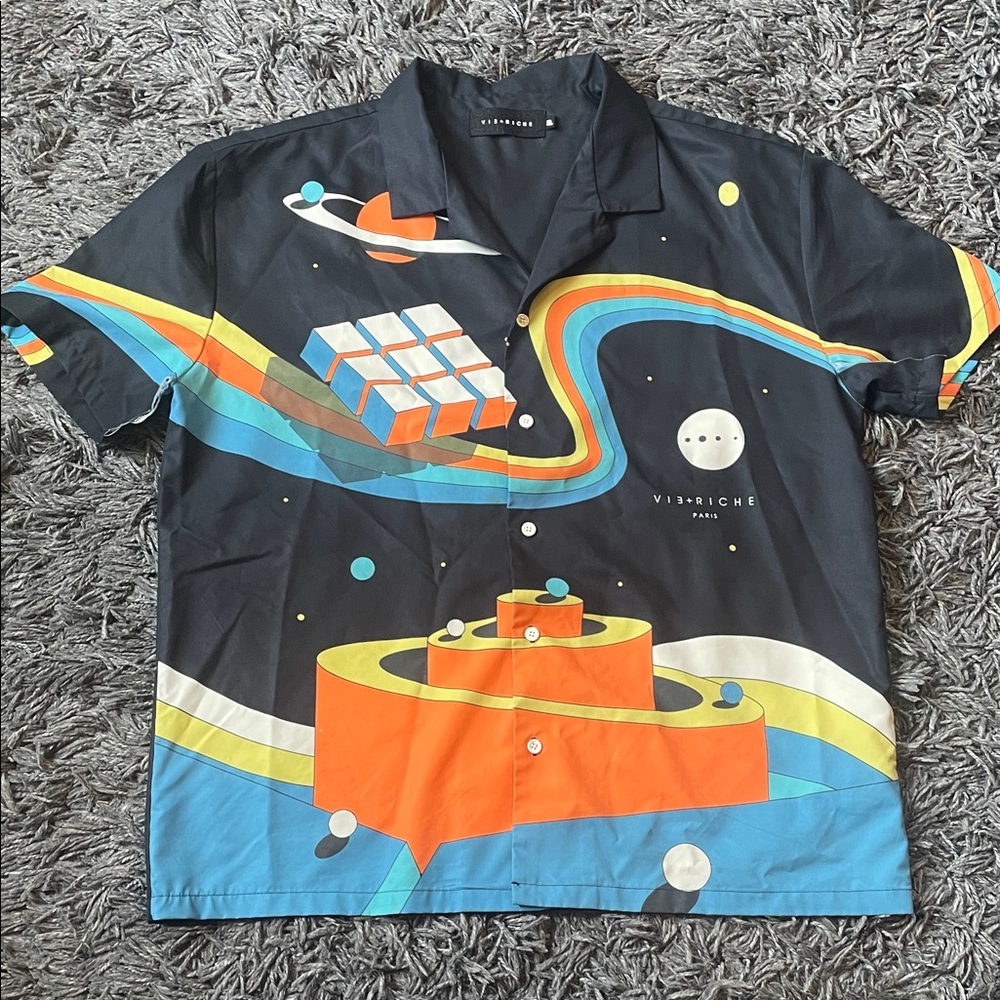 Vie+ Riche Men's Black Graphic Shirt size XL